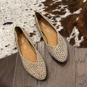 TOMS Jutti Neat Suede Flats in Leopard Print 6.5 Stitch Fix